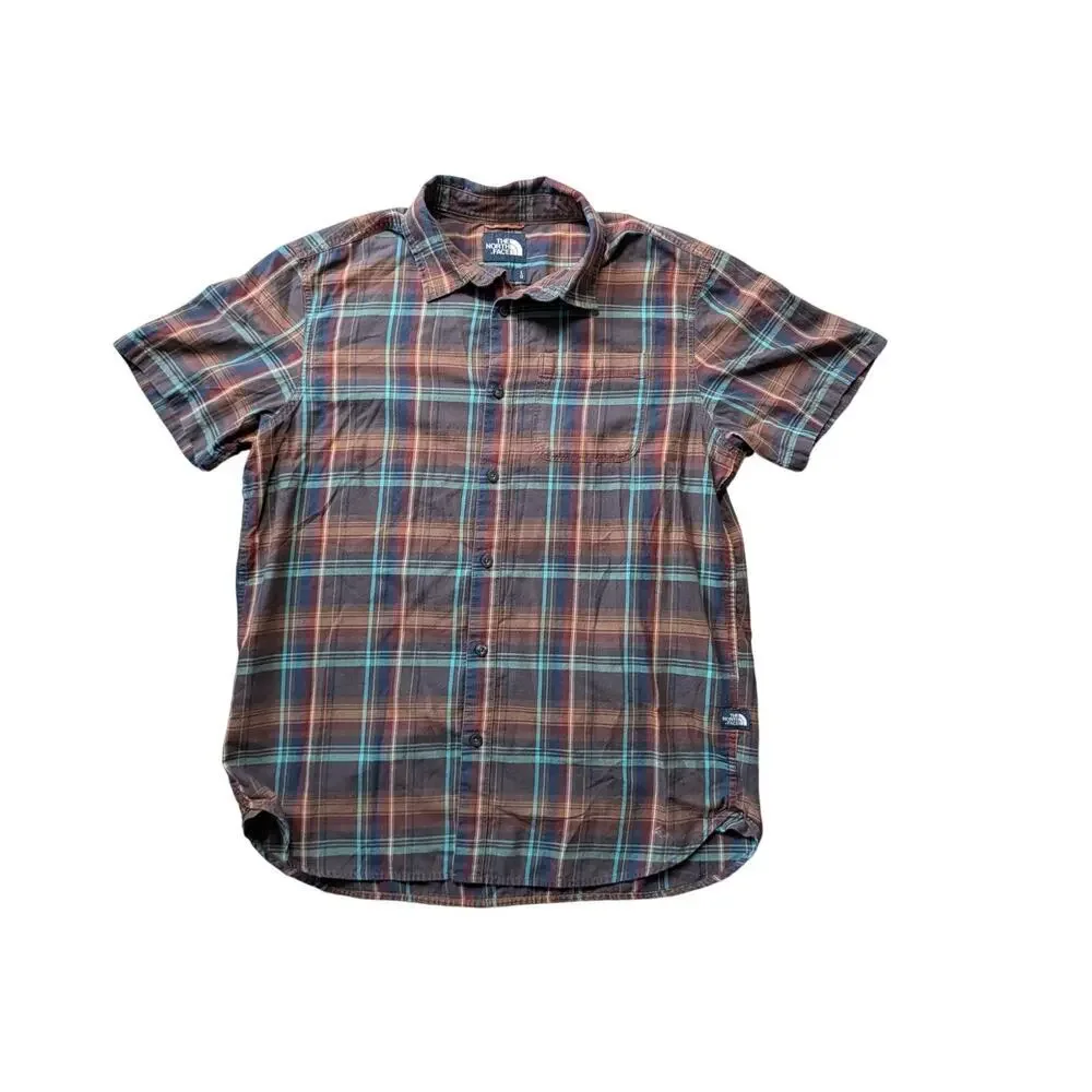 The North Face men's Short sleeve, button down shirt, size Large, Brown Plaid